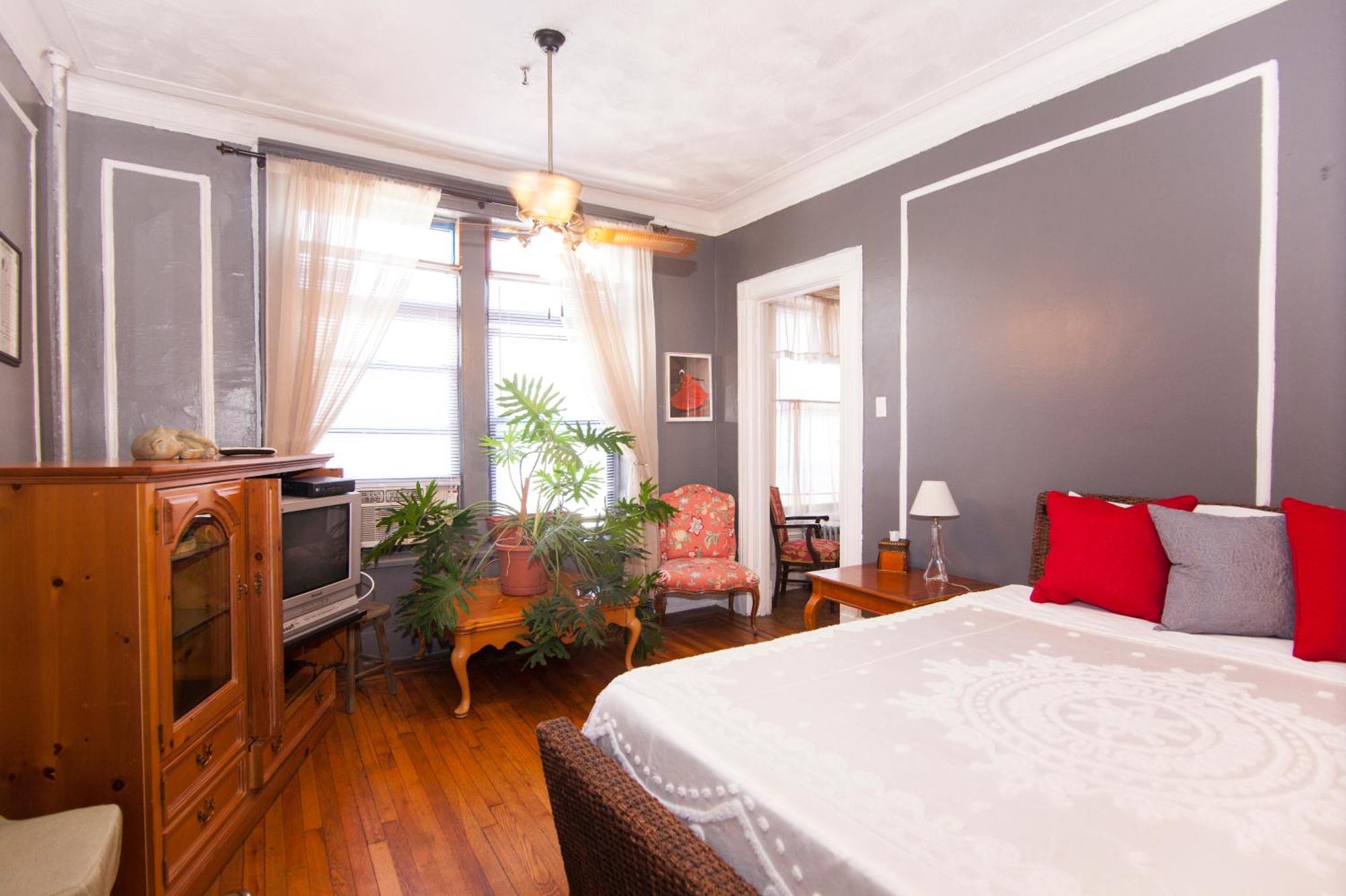 Saint Nicholas Inn Νέα Υόρκη Εξωτερικό φωτογραφία
